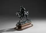Sonneur de chasse à courre à la pipe by Gaston d'Illiers, Épreuve en bronze à patine verte, sold Sep 2025