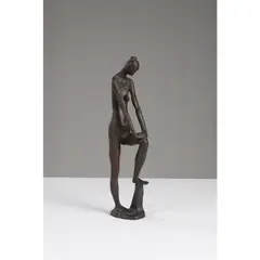 La pensée by Robert Couturier, circa 1946, Bronze à patine brune, sold Dec 2019