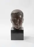 Tête d'athlète by Gérard Choain, Épreuve en bronze patiné, sold Mar 2025