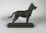 Chien de berger by Gaston d'Illiers, Epreuve en bronze à patine vert foncé nuancé, sold Dec 2020