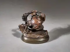Moineau au cep de vigne by Paul Comolera, Bronze à patine brun clair, sold Jun 2024