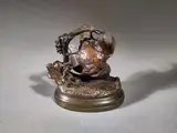 Moineau au cep de vigne by Paul Comolera, Bronze à patine brun clair, sold Jun 2024