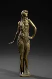 Danseuse égyptienne by Joé Descomps, Épreuve en bronze à patine dorée sur terrasse octogonale, sold Jun 2025