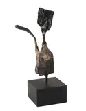 Sans titre - Théière de Giacometti by Richard Klode, Bronze sur base en bois Œuvre non signée Provenance: Succession de l'artiste, sold Feb 2025