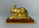 Lapin oreilles dressées by Antoine-Louis Barye, Epreuve en bronze à patine vieil or, sold Jul 2020