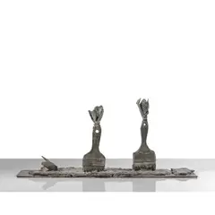Deux brosses fleuries II by Yuri Kuper, 2006, Bronze à patine brune, sold May 2020