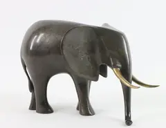 Elephant, Kenya by Loet Vanderveen, Bronze sculpture, sold Sep 2024