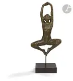 Nu dansant by Léopold Kretz, Épreuve en bronze à patine brun-vert, sold Sep 2025