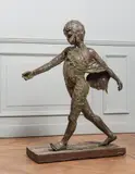 Jeune fille marchant-Avanti by Geneviève Warny, Bronze et socle en bois, sold Jun 2019
