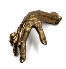 Main by Yves Lohe, Épreuve en bronze, sold Mar 2023