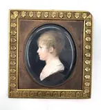 Miniature représentant un portrait d'enfant by Charles Guillaume Alexandre Bourgeois, Gouache signée en bas au centre, sold Feb 2023