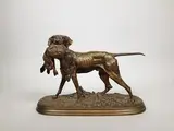 Chien braque portant un lièvre dit Briant by Pierre-Jules Mêne, Epreuve en bronze à patine médaille, sold Mar 2020