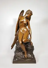 L'hirondelle by Alfred Boucher, Epreuve en bronze à double patine brun clair et brun foncé nuancé, sold Dec 2019