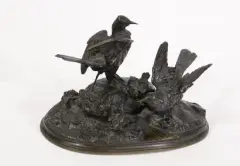 Oiseaux nourrisant les oisillons by Jules Moignez, Bronze à patine brune, sold Nov 2025