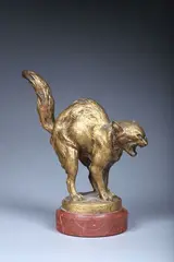 Chat crachant by Charles Paillet, Épreuve en bronze doré signée sur la terrasse, sold Jun 2023