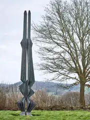 Grande tensione verticale by Toni Fabris, 1960, Bronze, sold May 2024