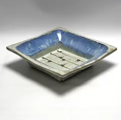 A studio pottery bowl by William Plumptre, sculpture, sold Jun 2024