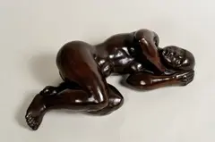 Le sommeil by Yvonne Clergerie, Bronze à patine brune, sold Jul 2009