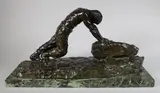 Le carrier by Victor Demanet, Epreuve en bronze à patine brun nuancé, sold Mar 2018