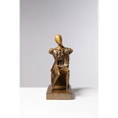 Il poeta solitario by Giorgio de Chirico, 1970, Bronze à patine doré, sold Dec 2022