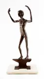 Étude d'un homme nu debout sur une enclume, les bras levés by Victor Salmones, Bronze à patine brune, sold Sep 2023