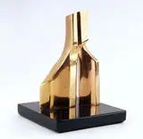 Sans titre by Yves Trudeau, Bronze à patine dorée, sold Jun 2023