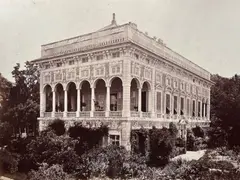 Sans titre by Giulio Rossi, Photographie de La Villa Saluzzo Bombrini, dit “Il Paradiso”, extérieur et intérieur de la, sold Mar 2025