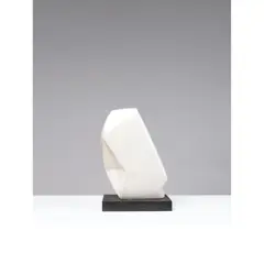 Le Mage de Balthazar by Émile Gilioli, 1957, Marbre blanc de Carrare, sold Mar 2023