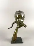 Visage de femme posé sur la main by Christian Della Giustina, Bronze à patine vert nuancé, épreuve d'artiste, sold Feb 2023