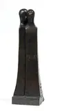 Les hommes primitifs by Boleslas Biegas, Bronze à patine brune, sold Jun 2020