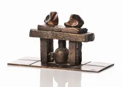 SANS TITRE by Pablo Serrano, Bronze à patine brune signé et numéroté A/P sur le côté, sold Oct 2015