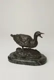 L’oie by Pierre-Jules Mêne, Épreuve en bronze sur contre socle de marbre vert de mer, sold Oct 2025