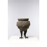 Sans Plumes - Pièce unique by Thomas Boog, Terre cuite, bronze et coquillages, sold Jun 2023