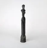 Kleine weibliche Vierkantstele by Lothar Fischer, 1980, bronze, sold Sep 2024