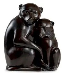 Duo de singes by David Mesly, Épreuve en bronze à patine brune, sold Nov 2019