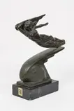La vitesse, circa 1935 by Stefano Borelli, Épreuve en bronze à patine verte nuancée, sold May 2023