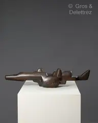 Les morts en vacances by Siegfried Jonas, 1959, Epreuve en bronze patinée brun signée et numérotée A/F, sold Oct 2023