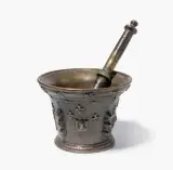 Frankreich, 16./17.Jh by Mörser mit Pistill, bronze, sold Jun 2026