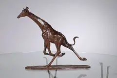 La Girafe by Hadrien David, Épreuve en bronze à patine brune nuancée, sold Jun 2024