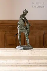 Le gladiateur rétiaire by Eugène Marioton, Épreuve en bronze patiné vert signé sur la terrasse Estampille du fondeur SIOT Paris et nu, sold May 2023