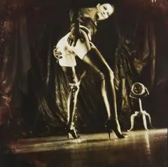 Femme urinant by Gilles Berquet, 1993, Photographie, sold Nov 2021