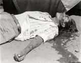 Obrero en Huelga asesinado by Manuel Álvarez Bravo, 1934, Späterer Silbergelatineabzug, sold Nov 2009