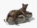 Liegender Löwe by Charles Valton, bronze, sold Sep 2025
