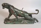 La lionne blessée by Charles Valton, Bronze à patine verte, sold Jun 2025