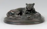 Jaguar tenant un caïman by Antoine-Louis Barye, Epreuve en bronze à patine brun nuancé, sold Apr 2014