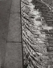 Paris by André Kertész, 1929, Silbergelatineabzug, 1973, sold Nov 2007