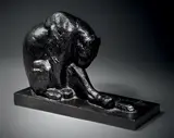 Panthère à sa toilette by Georges Lucien Guyot, Bronze à patine brune, sold Nov 2018