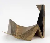 Sans titre by Yves Trudeau, Bronze à patine dorée, sold Aug 2021