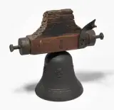 Italien, 17.Jh by Glocke mit Joch-Fragment, bronze, sold Sep 2024