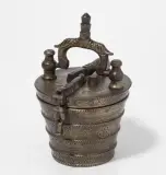 Nürnberg, um 1730 by Kleines Bechergewicht, bronze, sold Sep 2022